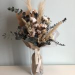 Ramo de flores preservadas pampas